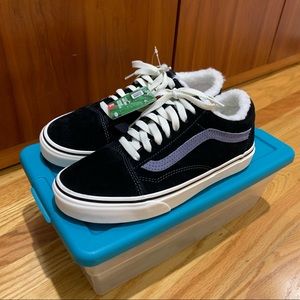 BWWT Vans unisex eco-friendly water-repellent sneakers.